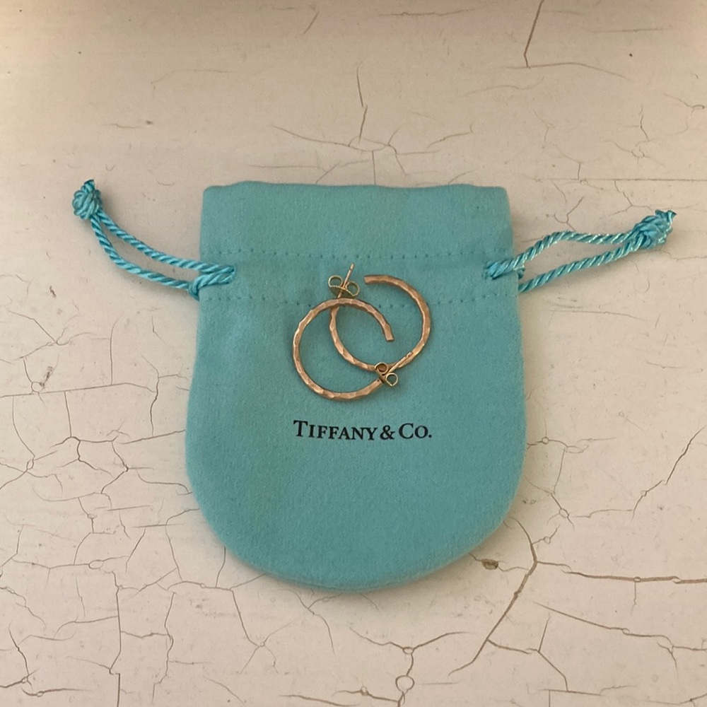 Tiffany & Co Hammered Gold Hoops by Paloma Picasso Discontinued!! Rare
